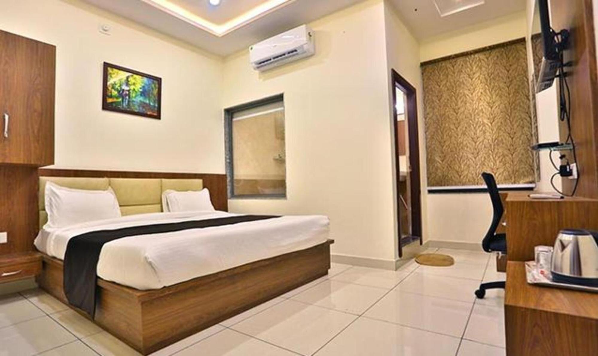 Fabhotel Prime Shree Dev Prime Udaipur Exteriör bild